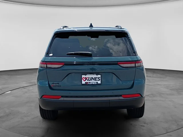 Nuevos JEEP GRAND CHEROKEE à Estados chez autogozo