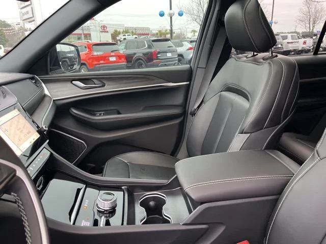 Nuevos JEEP GRAND CHEROKEE à Estados chez autogozo
