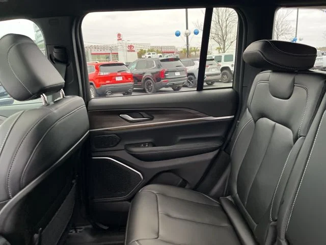 Nuevos JEEP GRAND CHEROKEE à Estados chez autogozo