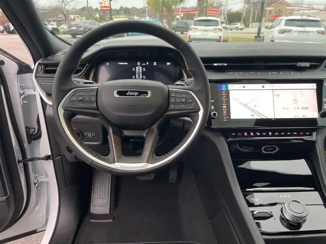 Nuevos JEEP GRAND CHEROKEE à Estados chez autogozo