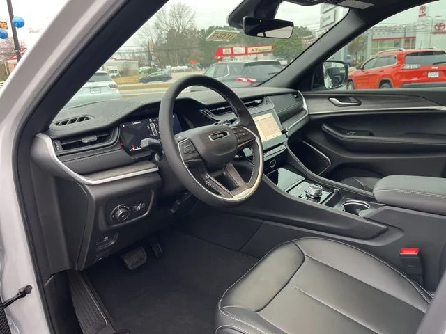 Nuevos JEEP GRAND CHEROKEE à Estados chez autogozo