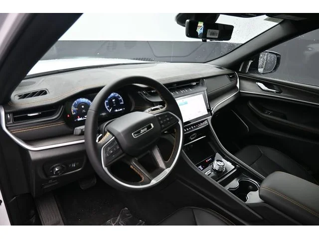 Nuevos JEEP GRAND CHEROKEE à Estados chez autogozo
