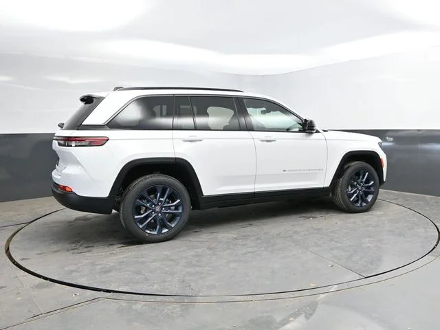 Nuevos JEEP GRAND CHEROKEE à Estados chez autogozo