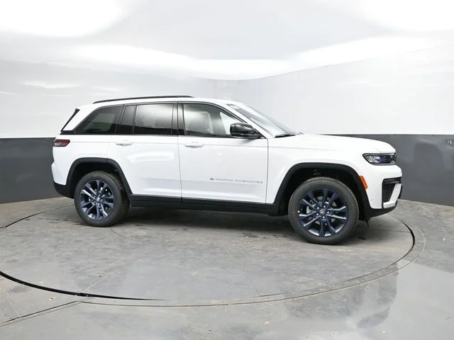 Nuevos JEEP GRAND CHEROKEE à Estados chez autogozo