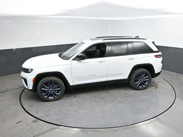 Nuevos JEEP GRAND CHEROKEE à Estados chez autogozo