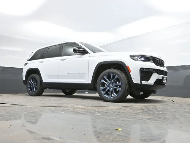 Nuevos JEEP GRAND CHEROKEE à Estados chez autogozo
