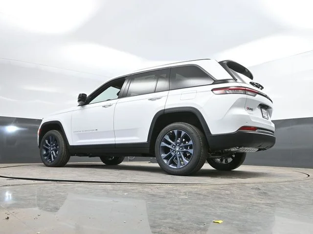 Nuevos JEEP GRAND CHEROKEE à Estados chez autogozo