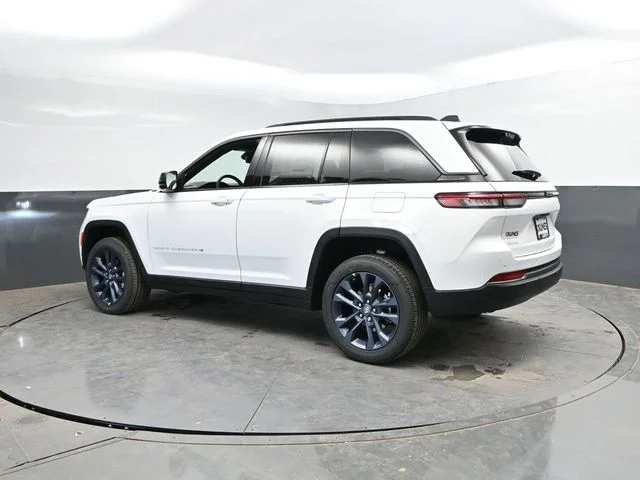 Nuevos JEEP GRAND CHEROKEE à Estados chez autogozo