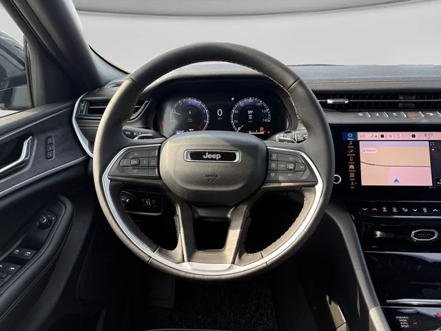 Nuevos JEEP GRAND CHEROKEE à Estados chez autogozo