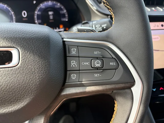 Nuevos JEEP GRAND CHEROKEE à Estados chez autogozo