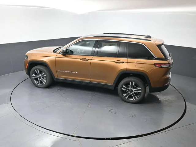 Nuevos JEEP GRAND CHEROKEE à Estados chez autogozo