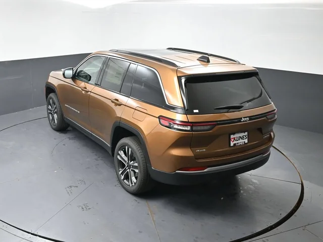Nuevos JEEP GRAND CHEROKEE à Estados chez autogozo