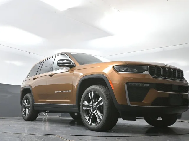 Nuevos JEEP GRAND CHEROKEE à Estados chez autogozo