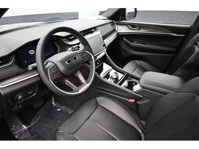 Nuevos JEEP GRAND CHEROKEE à Estados chez autogozo