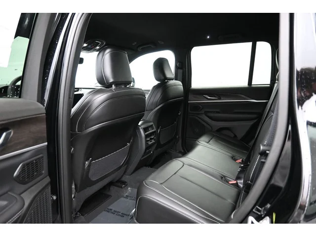 Nuevos JEEP GRAND CHEROKEE à Estados chez autogozo