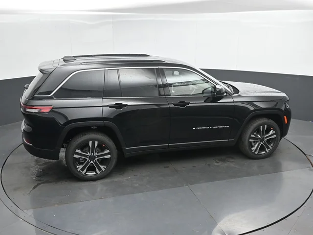 Nuevos JEEP GRAND CHEROKEE à Estados chez autogozo