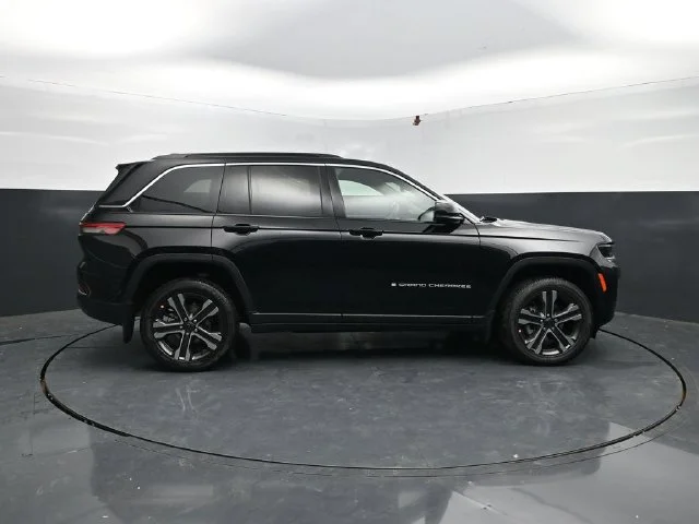 Nuevos JEEP GRAND CHEROKEE à Estados chez autogozo