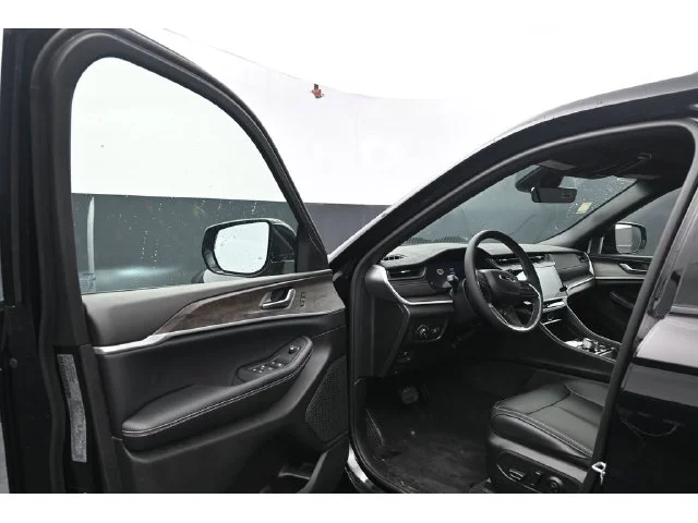 Nuevos JEEP GRAND CHEROKEE à Estados chez autogozo