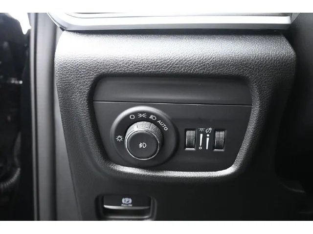 Nuevos JEEP GRAND CHEROKEE à Estados chez autogozo