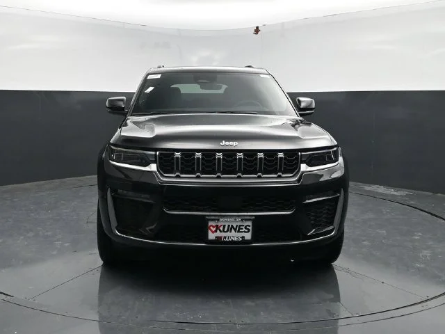Nuevos JEEP GRAND CHEROKEE à Estados chez autogozo