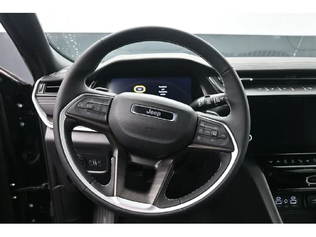 Nuevos JEEP GRAND CHEROKEE à Estados chez autogozo