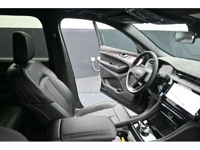 Nuevos JEEP GRAND CHEROKEE à Estados chez autogozo
