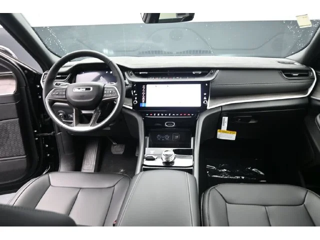 Nuevos JEEP GRAND CHEROKEE à Estados chez autogozo