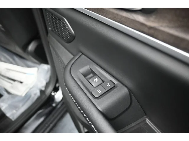 Nuevos JEEP GRAND CHEROKEE à Estados chez autogozo