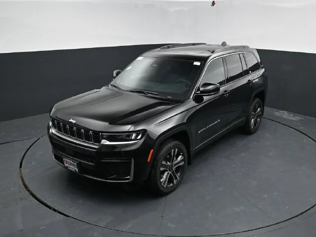 Nuevos JEEP GRAND CHEROKEE à Estados chez autogozo