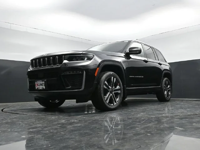 Nuevos JEEP GRAND CHEROKEE à Estados chez autogozo