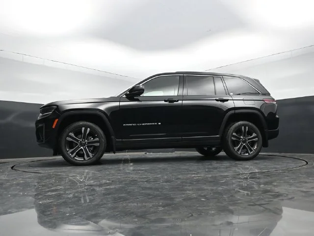 Nuevos JEEP GRAND CHEROKEE à Estados chez autogozo