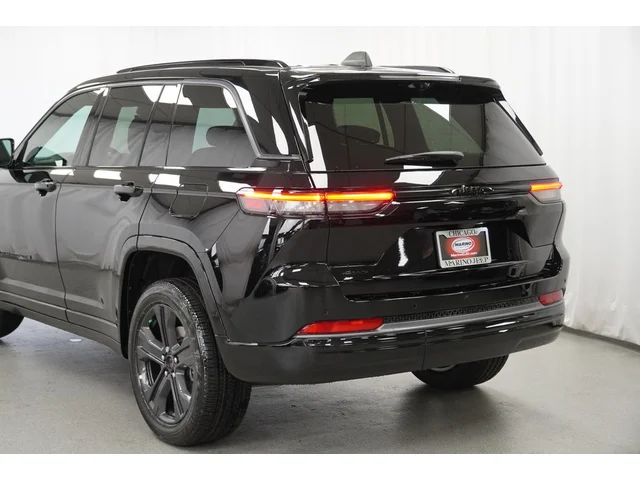Nuevos JEEP GRAND CHEROKEE à Estados chez autogozo