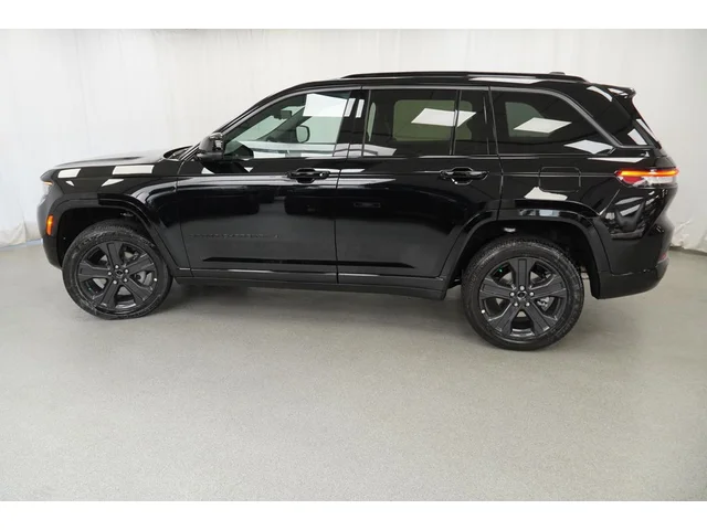 Nuevos JEEP GRAND CHEROKEE à Estados chez autogozo