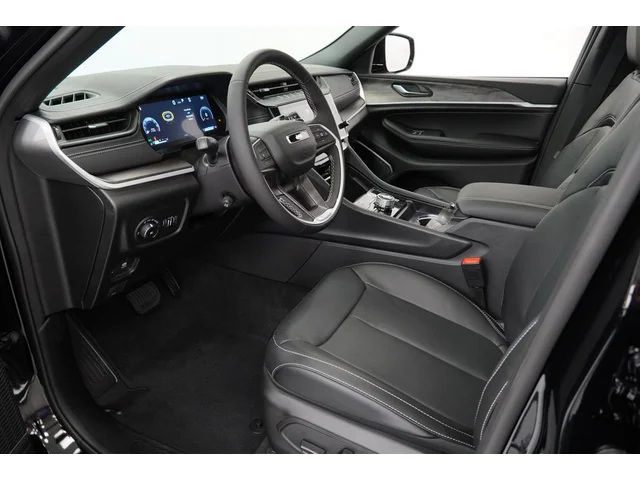 Nuevos JEEP GRAND CHEROKEE à Estados chez autogozo