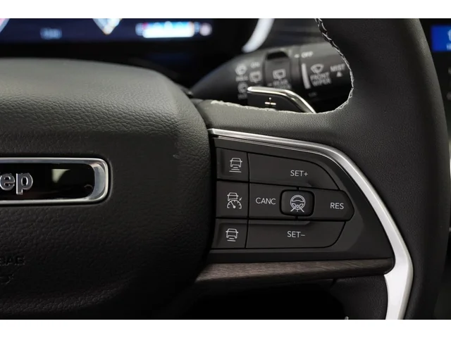 Nuevos JEEP GRAND CHEROKEE à Estados chez autogozo