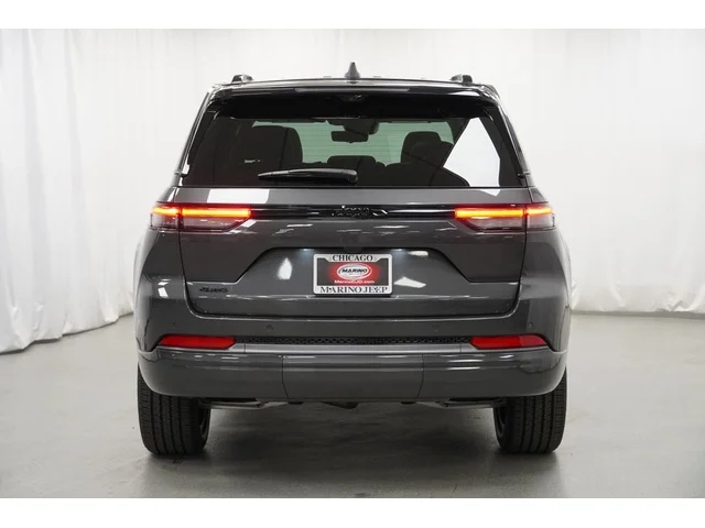 Nuevos JEEP GRAND CHEROKEE à Estados chez autogozo