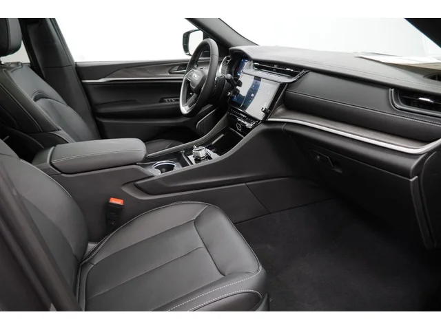 Nuevos JEEP GRAND CHEROKEE à Estados chez autogozo