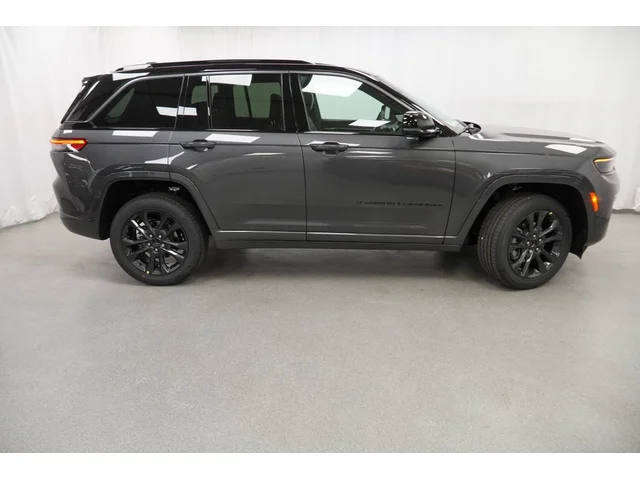 Nuevos JEEP GRAND CHEROKEE à Estados chez autogozo