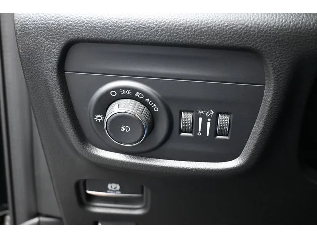 Nuevos JEEP GRAND CHEROKEE à Estados chez autogozo
