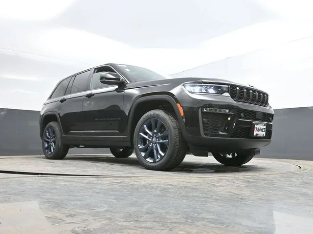 Nuevos JEEP GRAND CHEROKEE à Estados chez autogozo