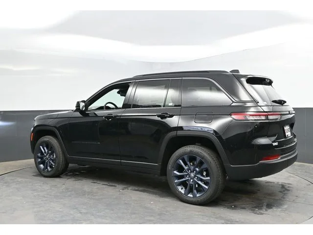 Nuevos JEEP GRAND CHEROKEE à Estados chez autogozo
