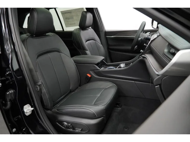 Nuevos JEEP GRAND CHEROKEE à Estados chez autogozo