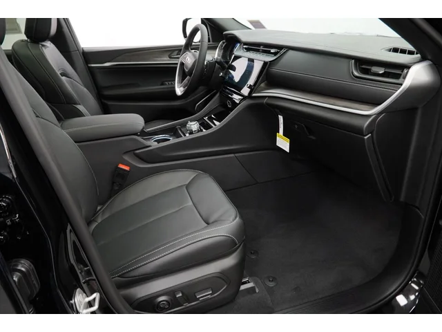 Nuevos JEEP GRAND CHEROKEE à Estados chez autogozo