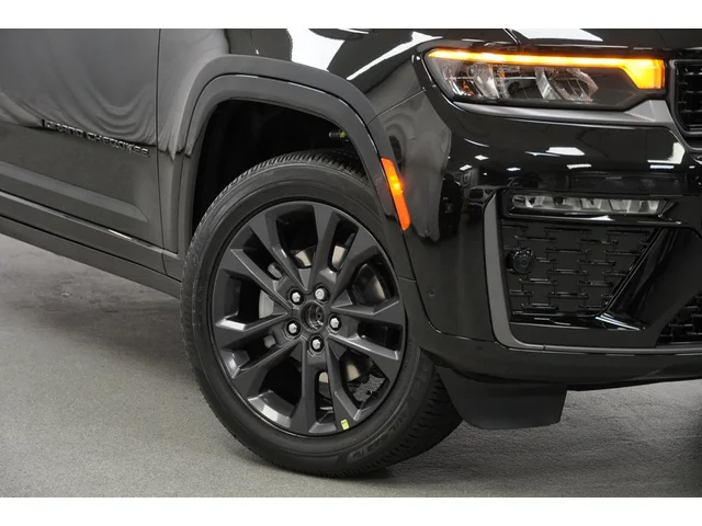 Nuevos JEEP GRAND CHEROKEE à Estados chez autogozo