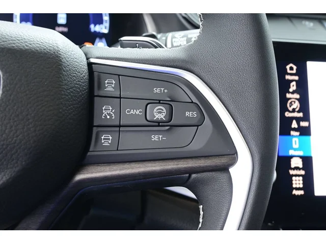 Nuevos JEEP GRAND CHEROKEE à Estados chez autogozo
