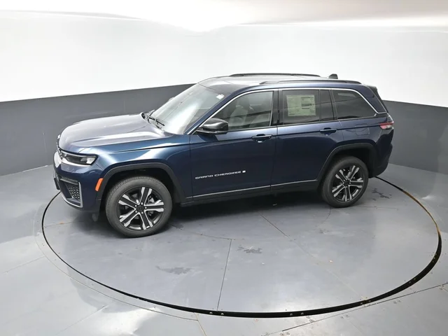Nuevos JEEP GRAND CHEROKEE à Estados chez autogozo