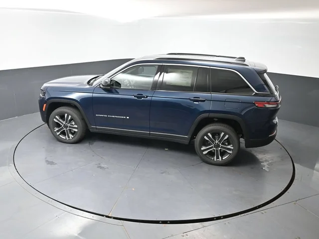 Nuevos JEEP GRAND CHEROKEE à Estados chez autogozo