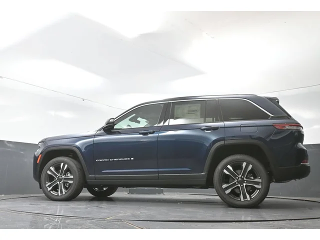 Nuevos JEEP GRAND CHEROKEE à Estados chez autogozo
