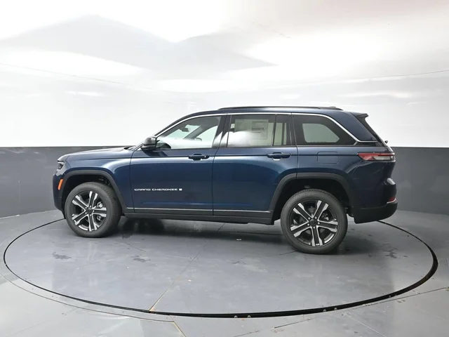 Nuevos JEEP GRAND CHEROKEE à Estados chez autogozo