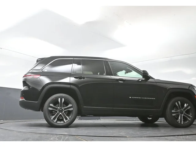 Nuevos JEEP GRAND CHEROKEE à Estados chez autogozo